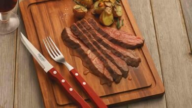 Achadinho da Shopee: Jogo de Talheres Jumbo Churrasco com Lâminas em Aço Inox e Cabos de Madeira Polywood Vermelho 12 Peças Tramontina, Confira!